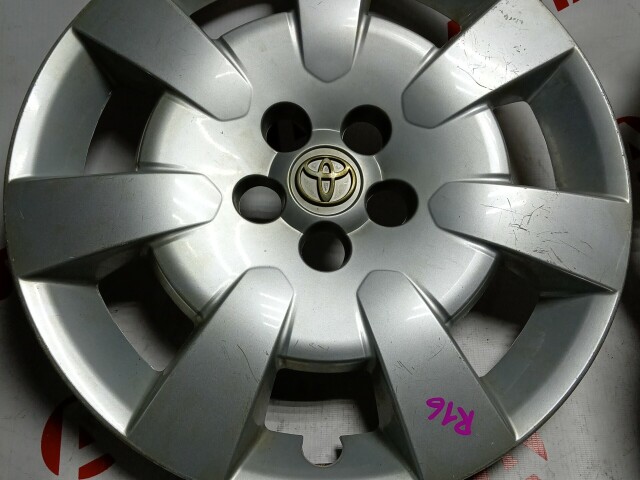 Колпак на колесо TOYOTA - 