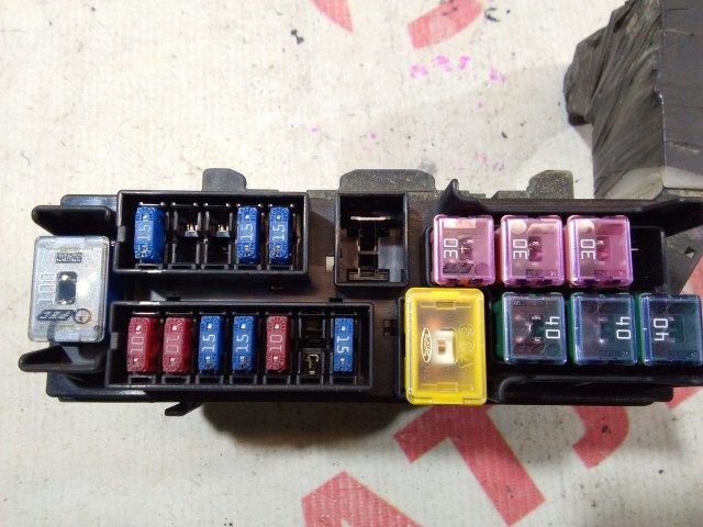 Блок предохранителей NISSAN Sunny QG15-DE