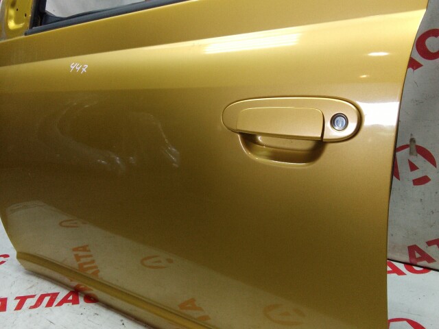 Дверь TOYOTA Vitz 
