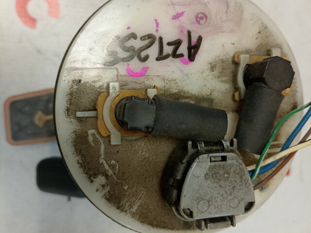 Бензонасос TOYOTA Avensis 