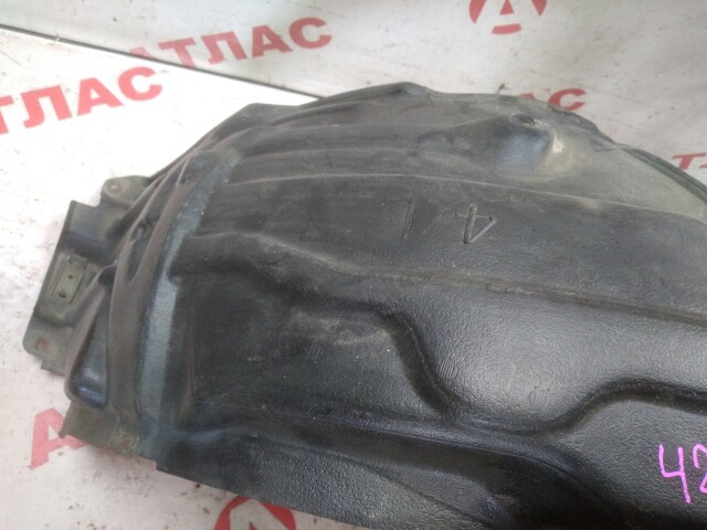 Подкрылок TOYOTA Camry 