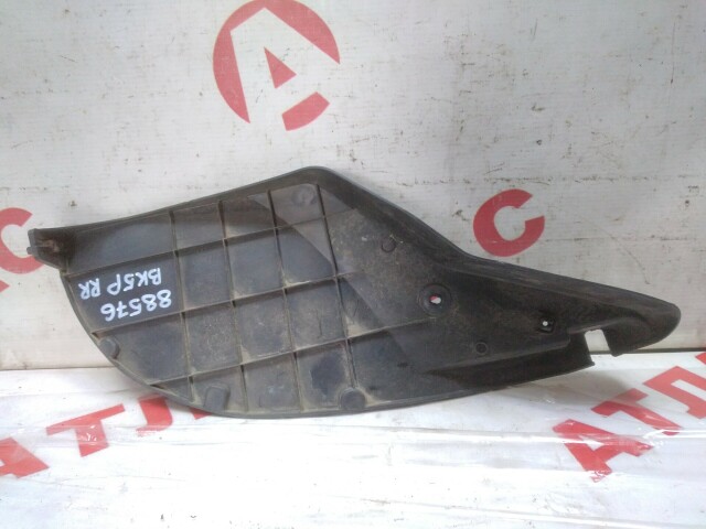Подкрылок MAZDA Axela 