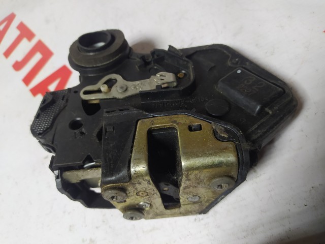 Замок двери TOYOTA Premio 