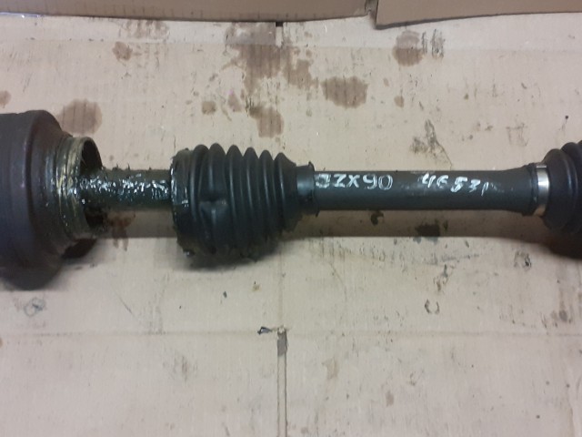 Привод короткий TOYOTA Mark II 