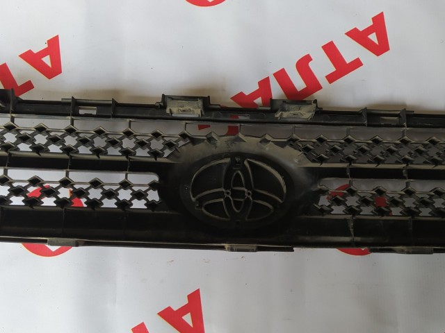 Решетка радиатора TOYOTA RAV4 