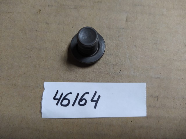 Болт HONDA Stepwgn R20A