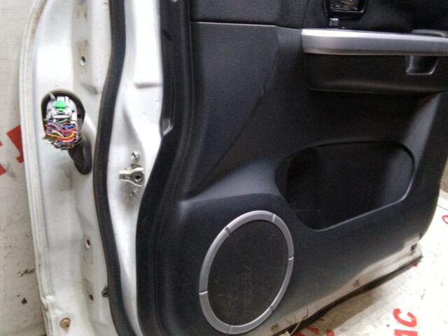 Дверь SUZUKI Escudo 