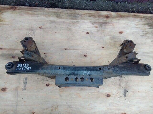 Балка задняя TOYOTA Avensis 