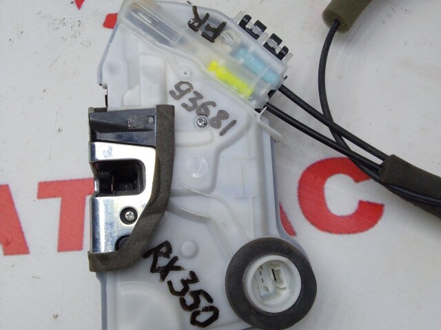 Замок двери  LEXUS 