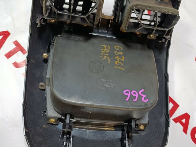 Бардачок NISSAN Sunny 