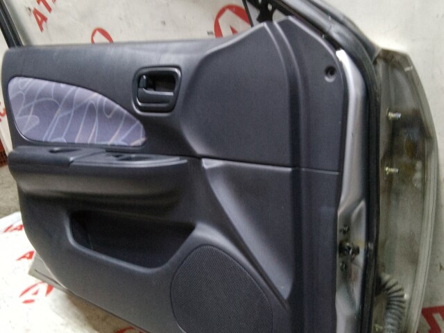 Дверь NISSAN Wingroad 