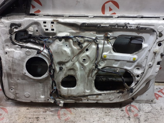 Дверь TOYOTA Carina 