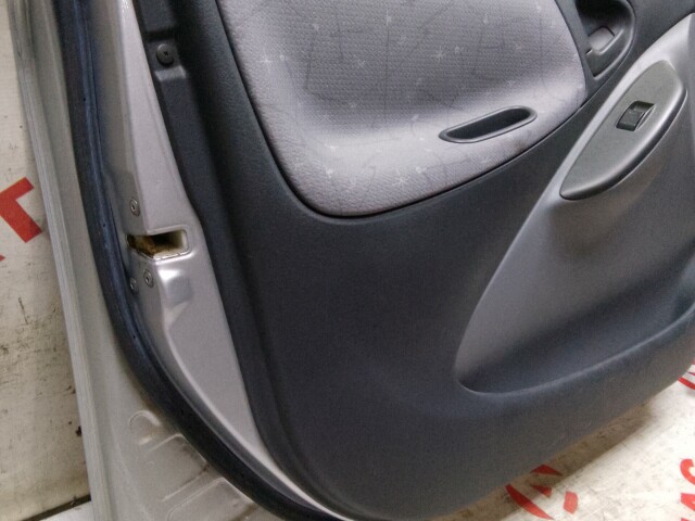 Дверь TOYOTA Vitz 