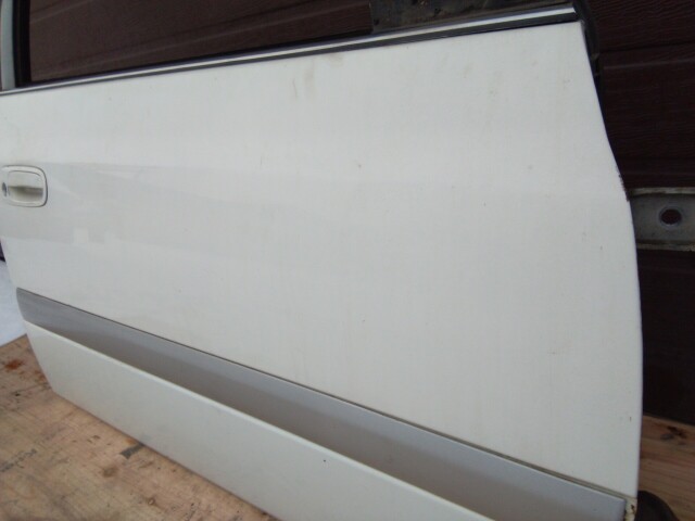 Дверь TOYOTA Corona Premio 