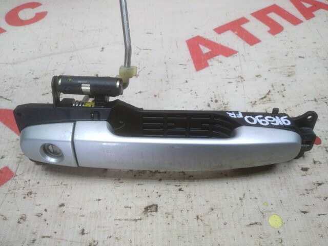 Ручка двери TOYOTA Ist 