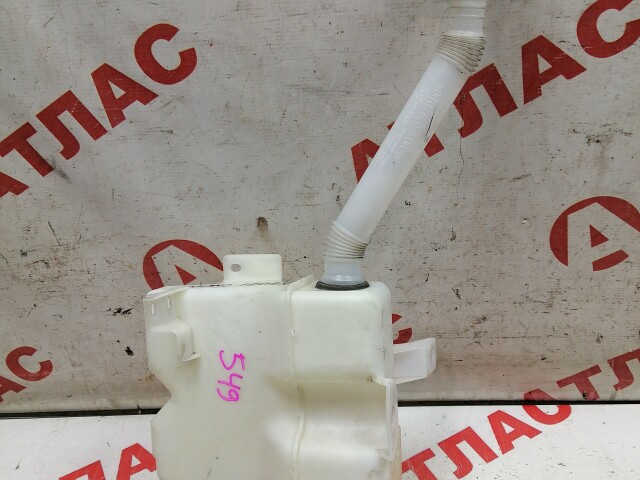 Бачок омывателя MITSUBISHI Outlander 