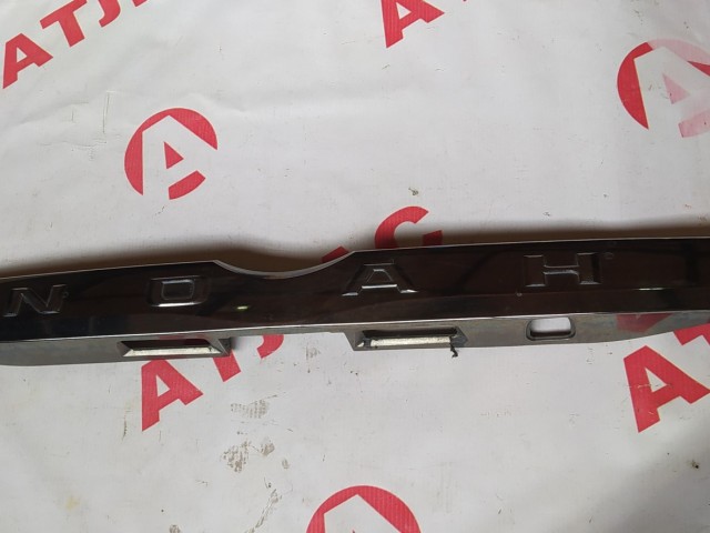 Накладка багажника TOYOTA Noah 