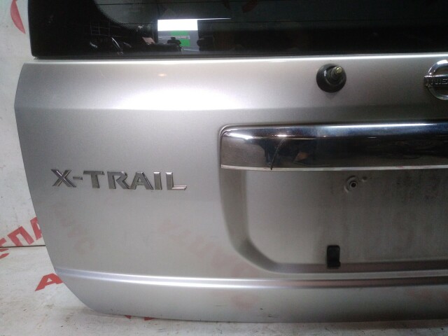 Дверь багажника NISSAN X-Trail 