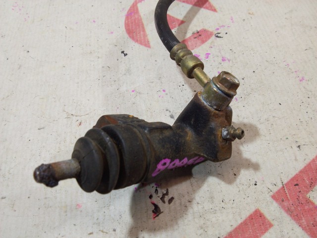 Рабочий цилиндр сцепления NISSAN Sunny QG15-DE