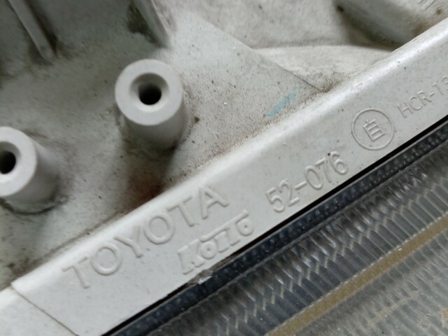 Фара TOYOTA Succeed 