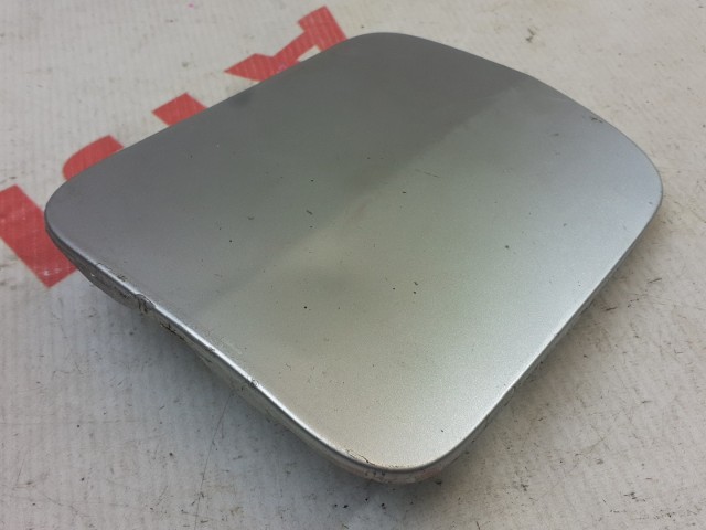 Лючок бензобака TOYOTA Camry 