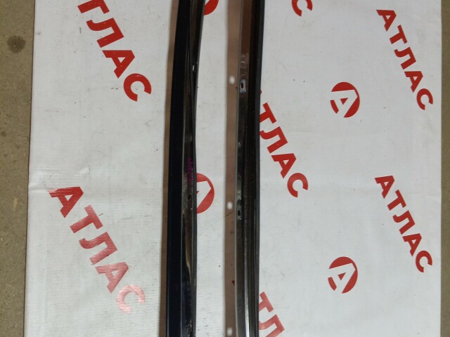 Молдинг лобового стекла NISSAN Bluebird Sylphy 