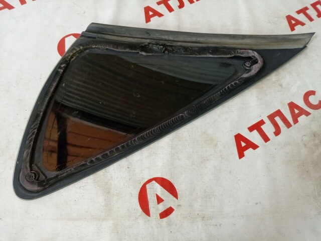 Стекло собачатника FORD Focus II 