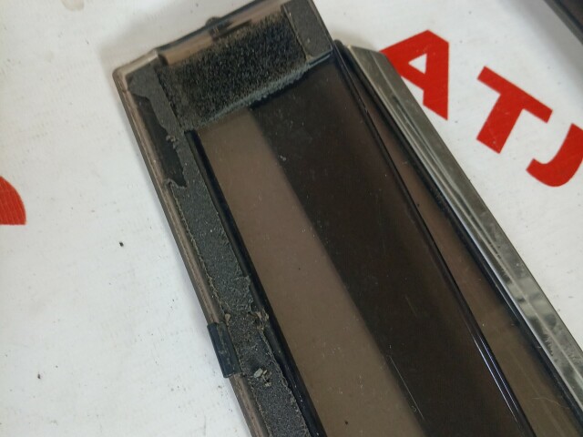 Ветровик TOYOTA Avensis 