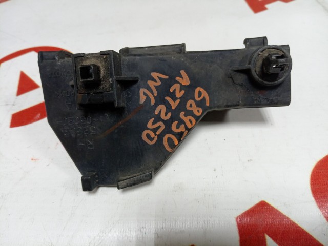 Крепление бампера TOYOTA Avensis 