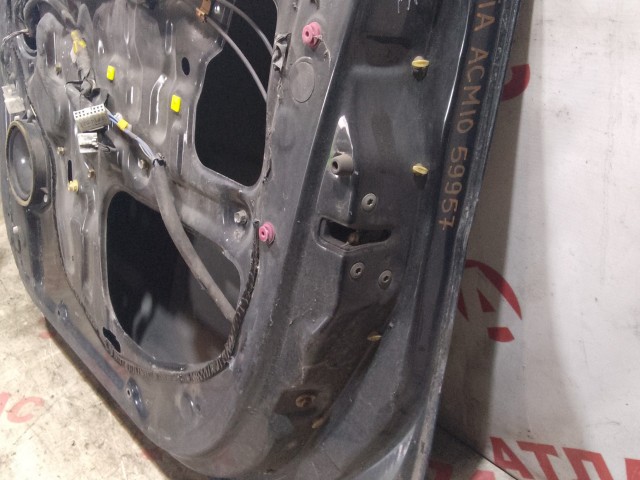 Дверь TOYOTA Gaia 