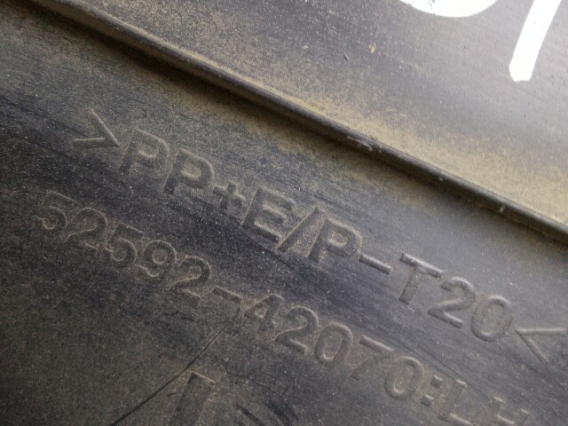 Подкрылок TOYOTA RAV4 