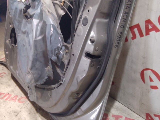 Дверь TOYOTA Gaia 