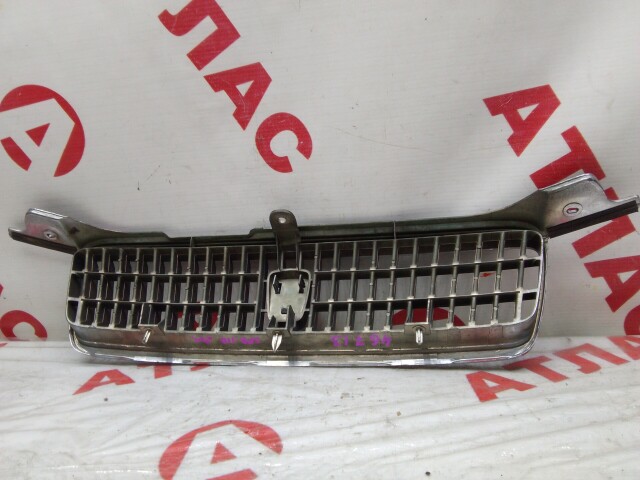 Решетка радиатора TOYOTA Sprinter 