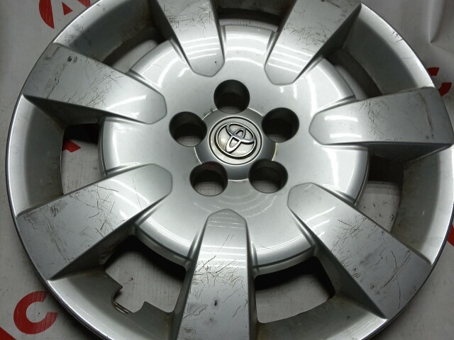 Колпак на колесо TOYOTA - 