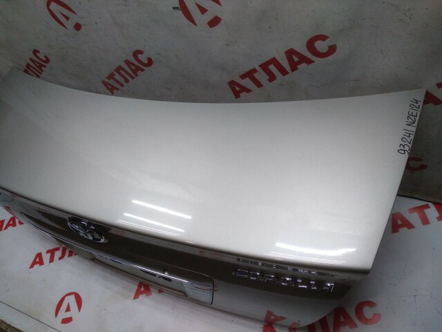 Крышка багажника TOYOTA Corolla 