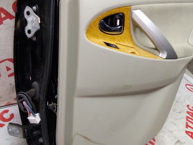 Дверь TOYOTA Camry 