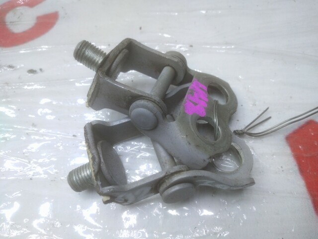 Кронштейны багажника TOYOTA Vitz 