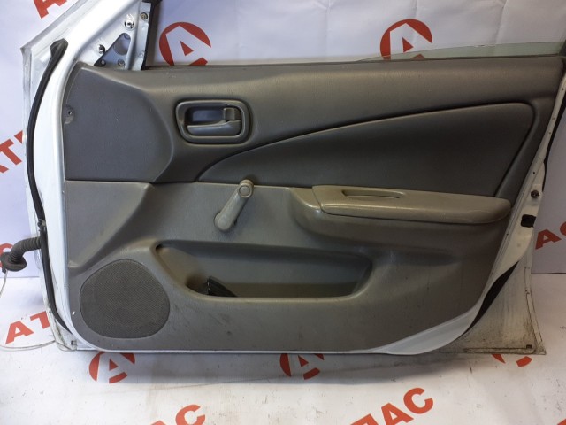 Дверь NISSAN Sunny 