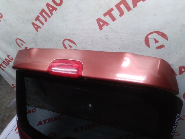 Дверь багажника NISSAN Juke 