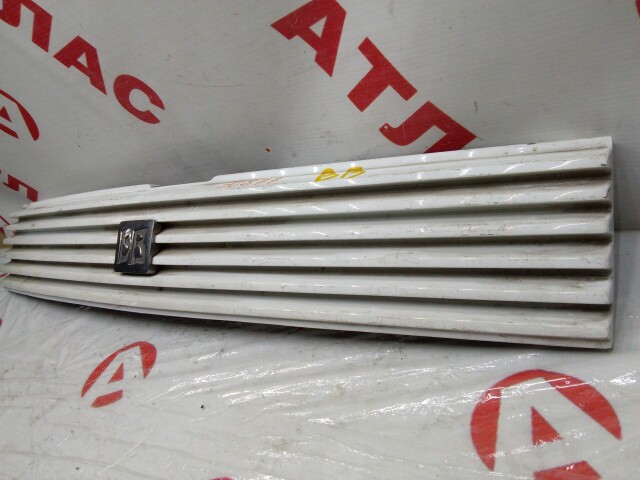 Решетка радиатора TOYOTA bB 