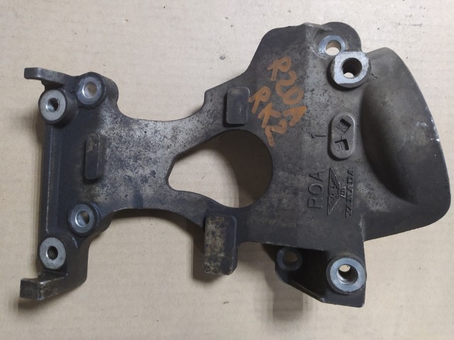 Кронштейн HONDA Stepwgn R20A