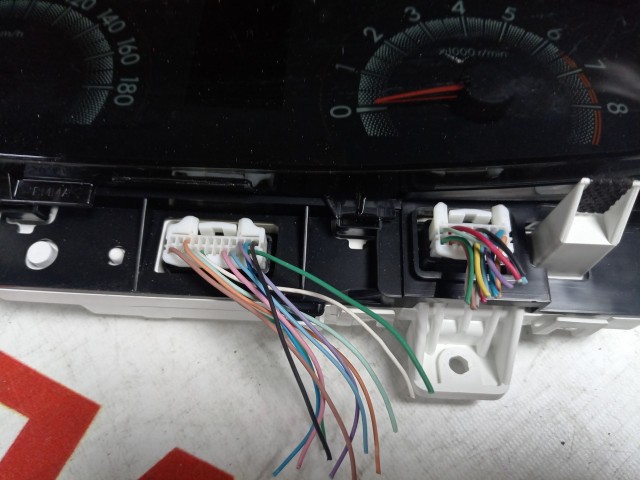 Щиток приборов TOYOTA Ractis 