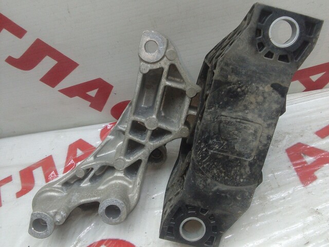 Подушка ДВС RENAULT Duster H4M