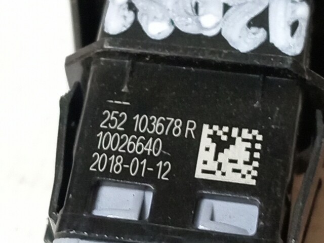 Кнопка RENAULT Duster 