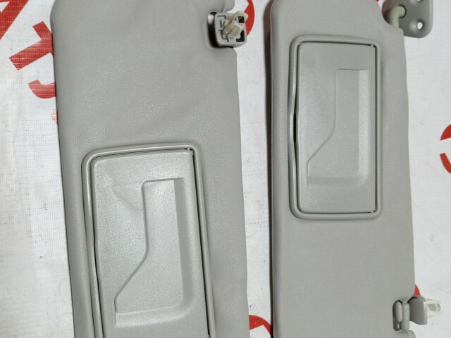 Козырёк TOYOTA Ist 