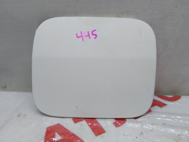 Лючок бензобака TOYOTA Succeed 