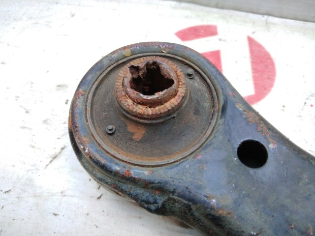 Рычаг TOYOTA Caldina 