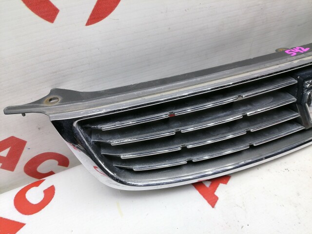 Решетка радиатора TOYOTA Corolla 