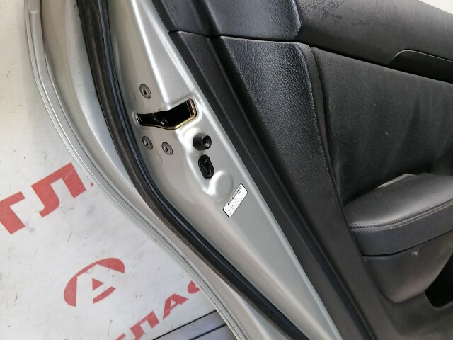 Дверь TOYOTA Avensis 