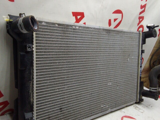 Радиатор охлаждения TOYOTA Avensis 